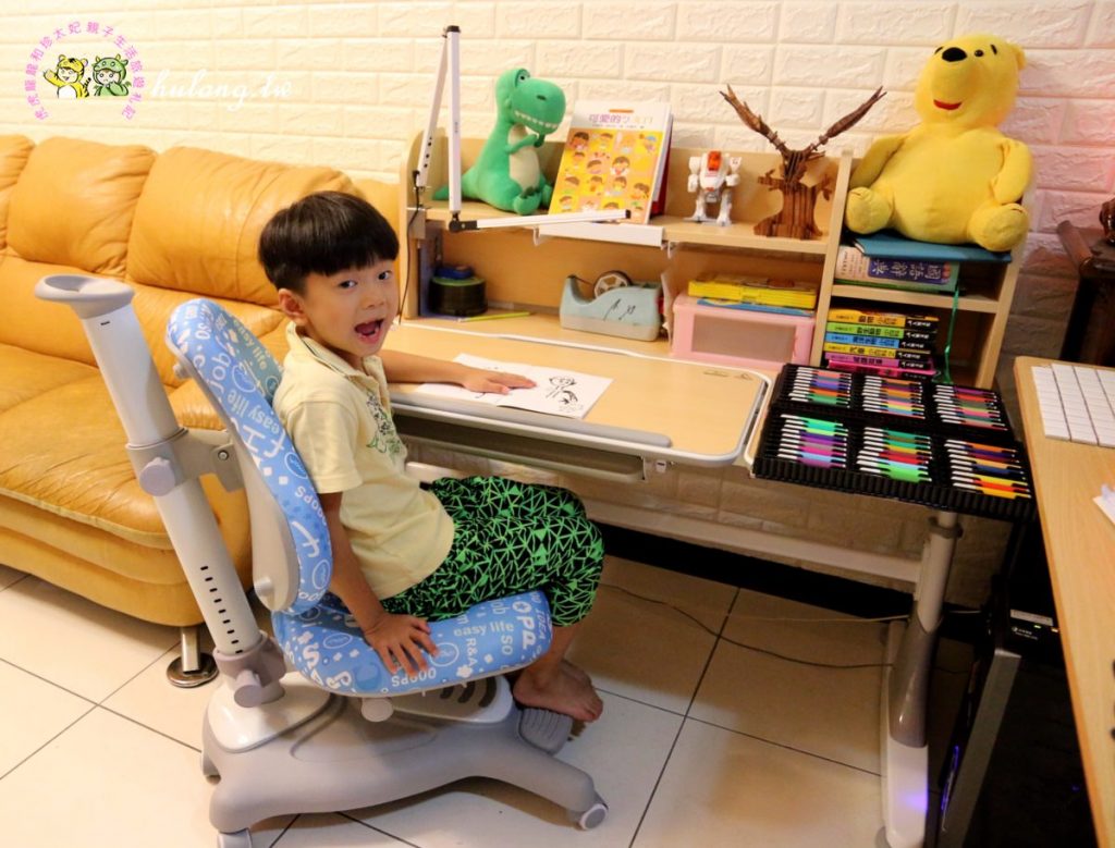陪孩子一起長大的生活誠品可升降多功能兒童成長書桌椅| 人體工學椅